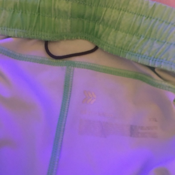 Men’s plus size swim shorts - Picture 7 of 8